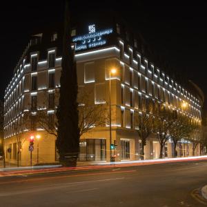 Hotel Giralda Center