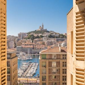 Splendide vue sur ND de la Garde et le Vieux Port