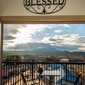 Simply Blessed Mountain View 1605