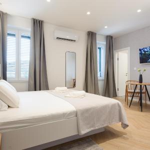 Top Floor Luxury Rooms