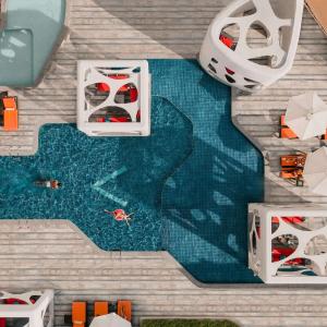 V Hotel Dubai, Curio Collection by Hilton