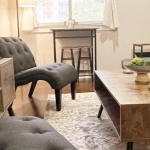 Studio Townhouse in Uptown King Bed-Wi-Fi-Full Kitchen- Washer & Dryer