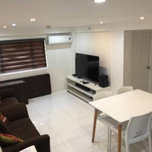 Renovated 2br 2tb Wifi/Netflix very near Mall QC