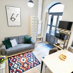 Apartment with Terrace - St Paul