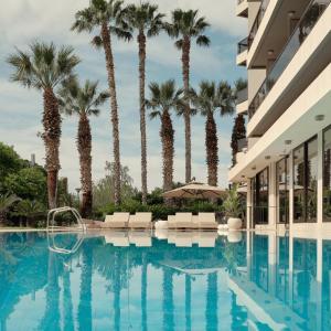 Golden Sun Hotel