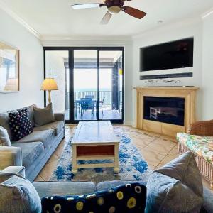 Broadmoor 1203