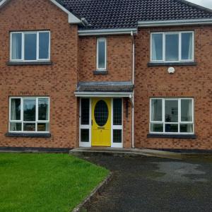 1 Cartrun Breac N39D7H6 Opposite Longford Rugby Club - See the Yellow Door