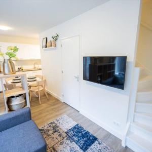 Magnificent Two Bedroom Apartment - SD23M