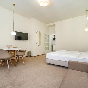 Modern, bright studio in a great location
