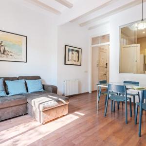 Fridays Flats Charming Apartment In Clot