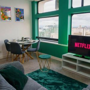 Manchester City Centre Apartment, Skyline View