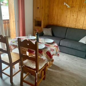 Studio cosy aux Gets, 4 pers., proche pistes, balcon, parking, centre village - FR-1-671-32