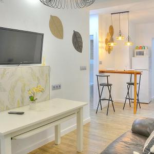 Family Apartment in Triana