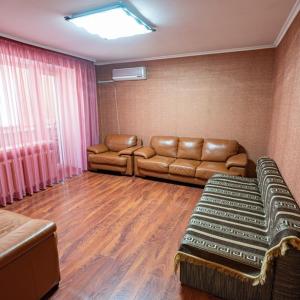 вулиця Митницька 55
