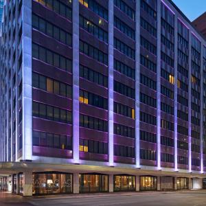 AC Hotel Houston Downtown