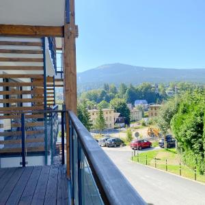 Apartament Kwiat Karkonoszy - ścisłe Centrum - Widok na Góry z balkonu - Sauna