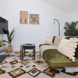 Cosy 1 Bedroom Top Floor Apartment on Edgware Road