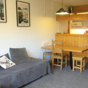 Appartement cosy au centre avec balcon et Wifi gratuit - FR-1-346-435
