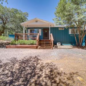 Wraparound Deck Breezy Pinez Cabin in Pine!