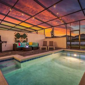 Sunnyside Up - Luxurious Townhome w/private pool