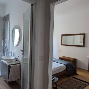 Modern and comfortable near the subway