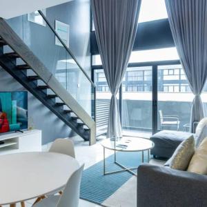 2 Bed Loft @ Embassy Gardens