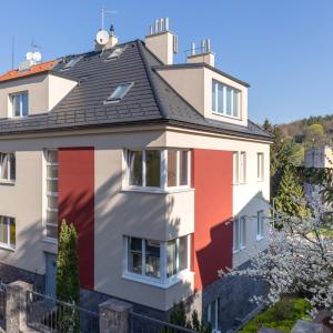 Apartmán 2+kk, 50 m2 v klidné lokalitě. 10 min od centra Prahy.