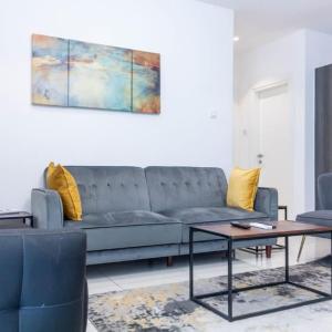 Best 1 Bedroom Plus Guest Toilet @Embassy Gardens