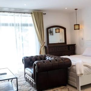 Big Beautiful Suite @ Embassy Gardens, Cantonments