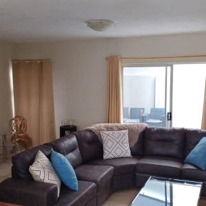 NJ WINDHOEK VILLA MANZi