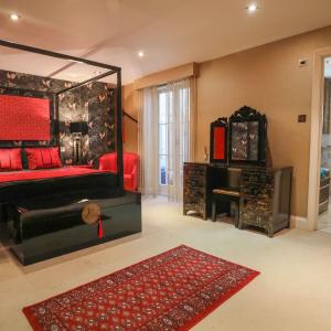 The London Nest: 2BR City Haven