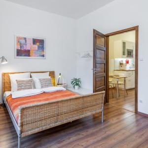 Central Avenue Apartment