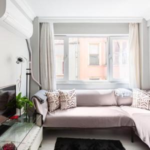 Practical and Cozy Flat Near Taksim İstikal