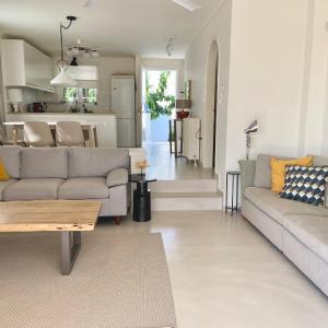 Maia beach house