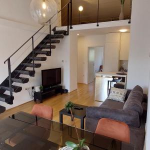 Deluxe Apartment Kristian whit a private parking