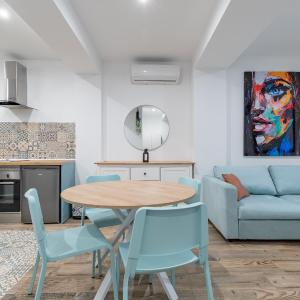 ApartUP Ruzafa Vertical