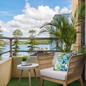 Fine Pine - Beachside Lifestyle with Two Balconies