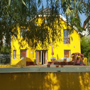 Expedia Wien 2 Zi FeWo Schönbrunn U3 City Nähe kids pets