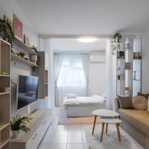 Cozy Studio - Your Home Away From Home by Flat Mаnager