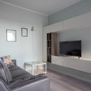 Krakowska Comfort Apartment by BookingHost