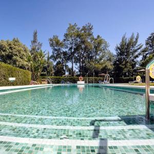 Stunning 3 bedroom Apt near golf and beach! RDR350