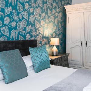 Very Central Ground floor 2 bedroom apartment