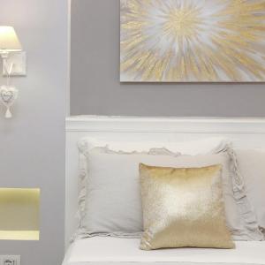 Roman Holiday Suites
