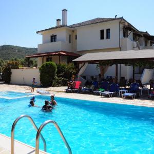 Palirria Hotel & Studios