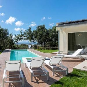 Modern villa with heated pool and sauna