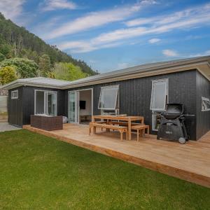 A Sunshine Retreat - Pauanui Holiday Home