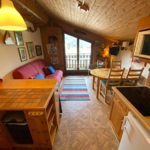 Châtel : Appart à 200m des remontées, balcon, parking, 4 pers. - FR-1-693-11