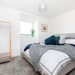 BOURNECOAST - Very close to sandy beaches - FM8496