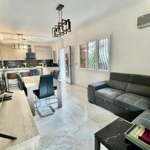 Modern 3 rooms on the ground floor