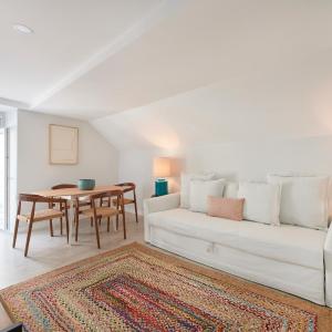 Renovated House Near Beaches, By TimeCooler